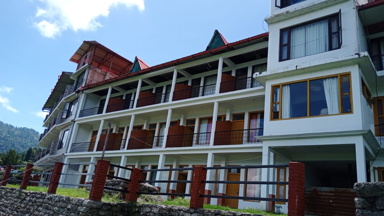 Hotel in Munsiyari Image